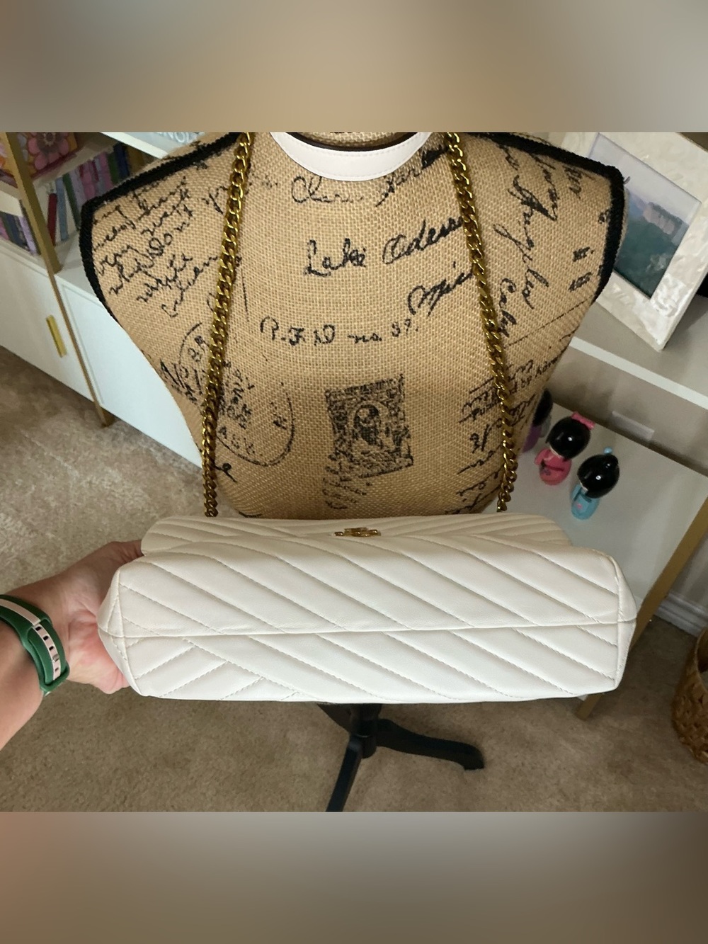 Tory Burch Cream Quilted Leather Chain Shoulder Bag with Gold Hardware - Picture 4 of 7
